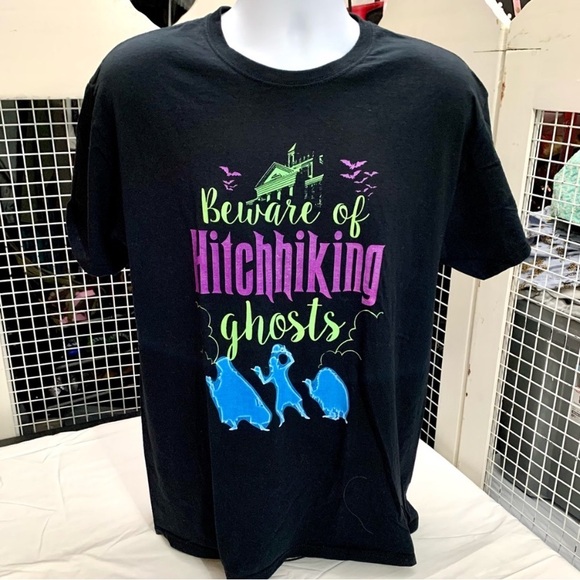 "Beware of Hitchhiking Ghosts" black graphic print short sleeve tee- L - Picture 4 of 4